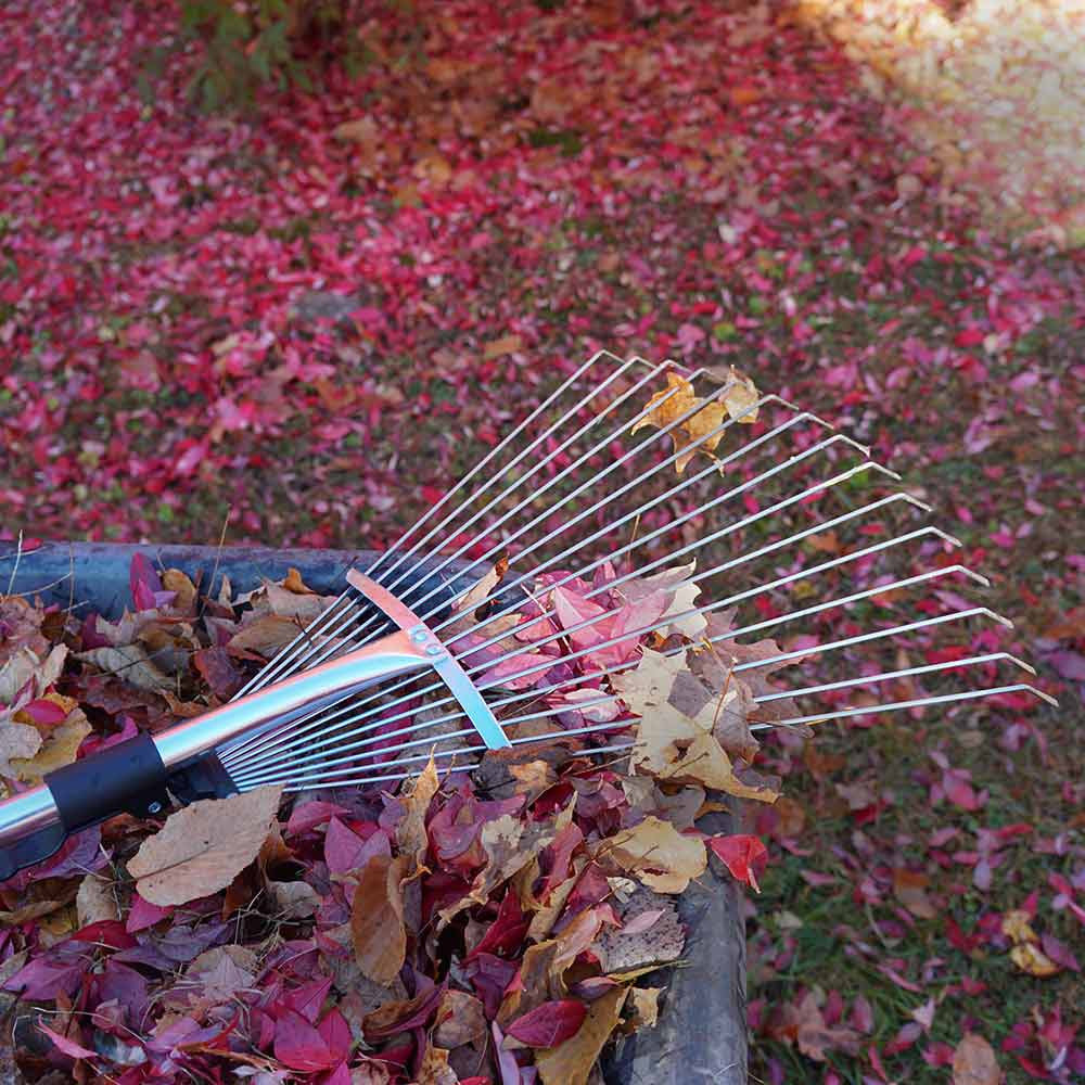 Collapsing Garden and Leaf Rake with Extendable Handle